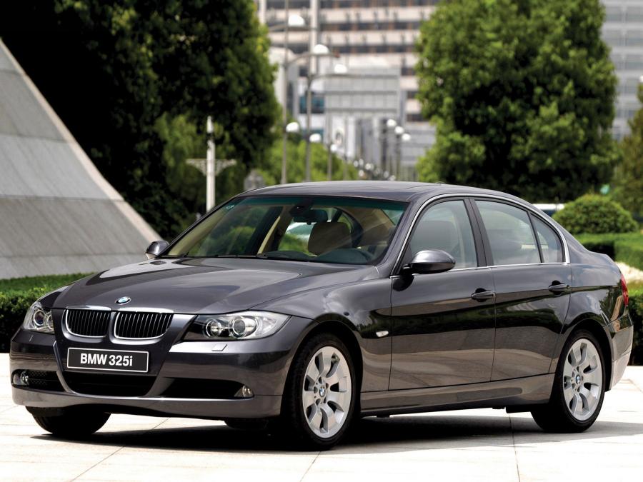  BMW 325i Sedan 2005 года  (фото 11 из 11)